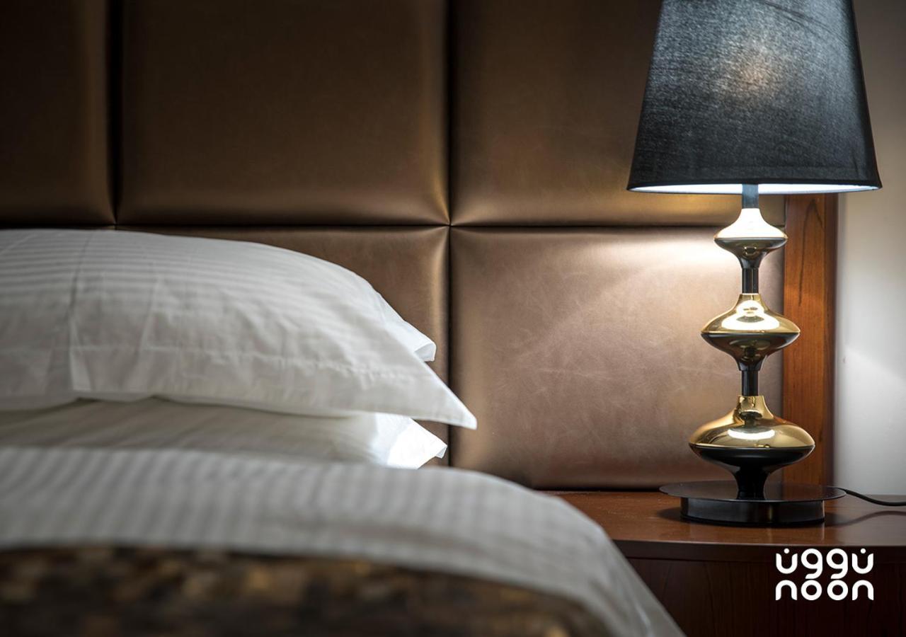 Noon Hotel Suites Khafdzsi Kültér fotó